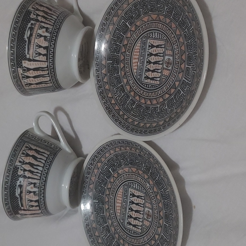 Vintage Tea Cup And Saucer - Picture 2 of 5